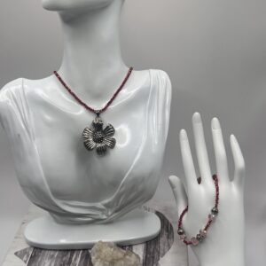 Radiant Red seeded Flower Necklace & Bracelet Set